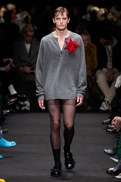 Look 1